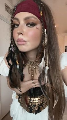 Halloween Pirates Makeup, At Home Pirate Costume, Pirate Hair Women Bandana, Jack Sparrow Costume Women Diy, How To Do Pirate Hair, Women’s Modest Pirate Costume, Gasparilla Makeup, Short Pirate Hairstyles, Pirate Woman Hair