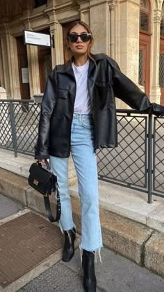 Pastel Outfit, 2022 Style, Winter 22, Leather Jacket Outfits, Winter Inspo, Work Fits, 2022 Fashion, Autumn Outfits