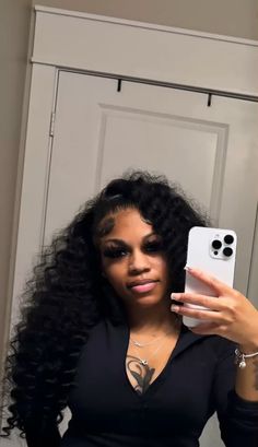 Flip Over Frontal Wig, Curly Black Wig Hairstyles, Flip Over Deep Wave Wig, Flip Over Curly Wig, Curly Wig No Part, Detroit Curls, No Part Curly Wig, Crimps Middle Part, Deepwave Frontal Wig Hairstyle Ideas