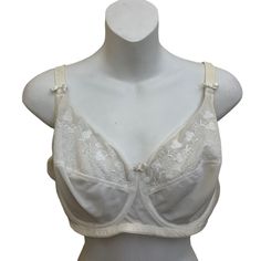 Size: 40d Embroidered Wire Support Sheer Full Coverage Adjustable Straps Classic Nylon Polyester Vintage 90's Old Stock Condition: New Without Tags, No Holes Or Stains. Reasonable Offers Are Welcome 10/21 White Full Coverage Bra For Spring, Spring White Full Coverage Bra, Fitted Floral Embroidery Bra, Cream White, Women's Intimates, Vintage 90s, Adjustable Straps, Bra, Cream