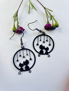 A Beautiful pair of Dangle Filigree Earrings, which are super lightweight, you will hardly know your wearing them... apart from the lovely compliments you receive. 😉😉 please note colours may vary slightly! Beautiful design with amazing details. I also offer many other colours and styles, so do feel free to check them out using the link 👉 https://etsy.me/365IF1J The filigree charms are lead and nickel free fitted with hypoallergenic hooks. So no more sore ears 😘 Add a FREE gift card if you are wanting to send as a gift. EnchantingEarringGB Great for gifts or even a treat for yourself. I love filigree earrings so much and I hope you will love them to. If you have any questions;  please feel free to drop me message and I will do my very best to help you.  Claire x Cat and star earrings, n Black Cat Earrings, Novelty Earrings, Stocking Filler Gifts, Filigree Earrings, Cat Earrings, Earrings Black, Stocking Filler, Moon Earrings, Stocking Fillers