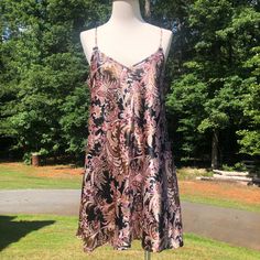 Vanity Fair Slip Gown With Adjustable Spaghetti Straps. Tiny Bows At Front Strap. V-Neckline, Straight Hemline In A Beautiful Mauve & Brown Floral/Paisley Polyester Fabric. Never Worn. Size Large Measurements Laying Flat Pit To Pit 20” Waist 22” Length Pit To Hem 24” Floral Print Camisole With Spaghetti Straps For Parties, Summer Nightgown With Spaghetti Straps For Night Out, Spring Night Dress With Built-in Bra, Summer Night Mini Dress With Spaghetti Straps, Loungewear Dress With Spaghetti Straps, V-neck Lounge Dress With Built-in Bra, V-neck Dress With Built-in Bra For Loungewear, Spaghetti Strap Sleepwear With Built-in Bra For Vacation, Spaghetti Strap Dress With Built-in Bra For Sleep