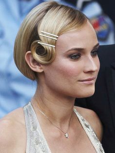 1920s Makeup, Flapper Hair, 1920s Hair, Bobby Pin Hairstyles, Hair Scarf Styles, Honey Blonde Hair, Diane Kruger, Retro Hairstyles, Vintage Hairstyles