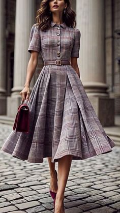 Pinterest Marketing Manager, Stylish Work Attire, Royal Outfits, Woman Suit Fashion, Royal Style, Marketing Manager, Style Mistakes, Mode Vintage, Royal Fashion