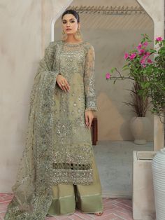 Gulaal Warina GL-LP-22V1-05 Luxury Pret Volume 3 2022 Online Shopping Embroidered Organza Dress, Dress Pakistani, Luxury Pret, Organza Shirt, Frock Fashion, Raw Silk Fabric, India Dress, Organza Sleeves