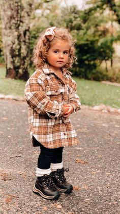 Toddler Hiking Outfit, Toddler Girl Fall, Fashion Baby Girl Outfits, Toddler Fall, Girls Fall Outfits