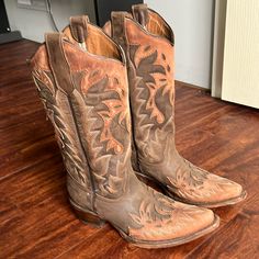 These Are In Decent Condition. I Only Wore Them Two Or Three Times But They’re Too Narrow For My Feet. There Is Some Creasing On The Leather Through The Toe Area And Some Scuffs On The Bottom But Otherwise They’re In Good Condition And Look Brand New. Closed Toe Brown Boots For Ranch, Brown Closed Toe Boots For Ranch, Brown Wide Calf Closed Toe Boots, Brown Pointed Toe Boots For Rodeo, Brown Almond Toe Boots For Rodeo, Brown Wide Calf Boots For Western-themed Events, Country Style Brown Boots With Reinforced Heel, Brown Wide Calf Country Boots, Brown Medium Width Boots For Rodeo