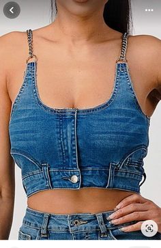 Umgestaltete Shirts, Denim Diy Clothes, Denim Crafts Diy, Mode Hippie, Blue Jeans Crafts, Diy Vetement, Diy Clothes Design