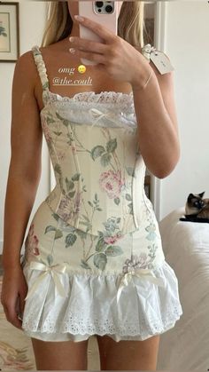 Milkmaid Aesthetic, Classy Coquette, Looks Adidas, Lookbook Outfits, Fancy Dresses, Dream Dress, Classy Outfits, Pretty Dresses, Aesthetic Clothes