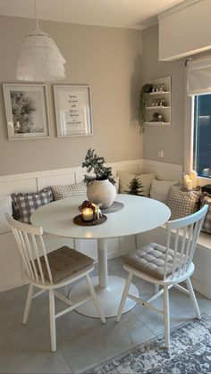 Kitchen Kitchen Nook For Small Kitchen, Table In Corner Of Kitchen, Dinning Corner Decor, Laundry Room Dining Room Combo, Diy Corner Table Kitchen, Table Nook Corner, Small Banister Ideas, Small Dining Room Kitchen Combo, Tiny Kitchen Dining Room Combo