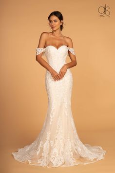 Long Fitted Wedding Dress - The Dress Outlet Elizabeth K November Wedding Dresses, Wedding Dress Mermaid Lace, Mesh Wedding Dress, Off The Shoulder Wedding Dress, Shoulder Wedding Dress, Boda Mexicana, Wedding Silhouette, Bridal Gowns Mermaid, Fit And Flare Wedding Dress