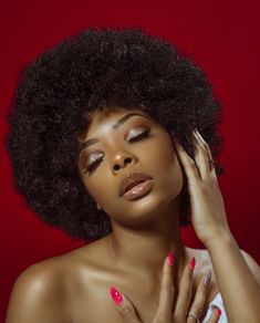 Close Up Photography Face Black Women, Fro Photoshoot, Beauty Headshots Photography, Natural Hair Photoshoot Ideas, Afro Shoot, Curly 4c Hair, 4c Hair Type, Hairstyles 4c Hair, Hairstyle For Natural Hair