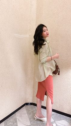 Outfit Gereja, Campus Outfit, Outfit Simple, Stylish Lifestyle, Hijab Fashion Inspiration, Clothes Summer