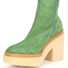 Free People Suede Block Heel Boots Emerald Green They Are Stunning And Such A Statement Piece. They’ve Been Sitting In My Closet And Are Brand New In Box Never Worn. Green Platform Boots, Green Platform, Emerald Green Color, Suede Block Heels, Free People Shoes, Block Heel Boots, Heel Boots, Platform Boots, Emerald Green