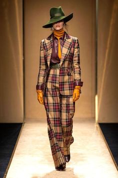 #Tartan #Plaid #Scottish #TartanSpirit #TartanFashion Week Aesthetic, Silhouette Mode, Aesthetic Paris, Tartan Fashion, Fashion Paris, 2020 Runway, Vogue Germany, Paris Paris, Plaid Fashion