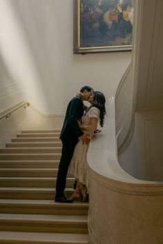 A romantic couple kissing on a white marble staircase Dc Engagement Photos, Art Gallery Wedding, Engagement Inspo, Bridal Photoshoot, Washington Dc Wedding, Engagement Photo Poses, Museum Wedding, Dc Wedding