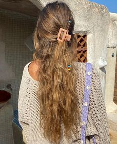 Beachy Hair, Hippie Hair, School Hairstyles, Peinados Fáciles Para Cabello Corto, Hair Stylies, Hair Stylist Life, Hairstyles For Long Hair, Bad Hair, Beach Hair