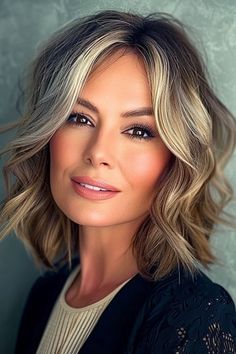 Supper Tonight, Mama Hair, Event Hairstyles, Trending Hair, Trendy Shades, Balayage Technique, Hairstyles For Women Over 60, Beach Wave, Shoulder Length Hair Cuts