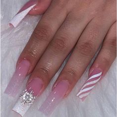 Christmas Baddie Nails, Winter Nail Sets, Christmas Nail Sets, Fake Acrylic Nails, Nails Sets, Nail Business, Girl Nails, French Manicure Nails