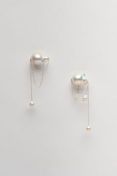 Yiqing Yin, Danielle Frankel, Bijoux Diy, Pearl Stud Earrings, Jewelry Inspo, Chain Earrings, Diy Earrings, Pearl Jewelry, Sterling Silver Chains