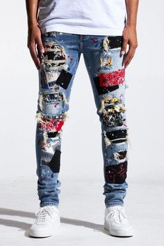 patchwork clothing Diy Clothes Jeans, Paint Splatter Jeans, Flower Jeans, Denim Art, Diy Clothes Design, Denim Ideas, Black Ripped Jeans