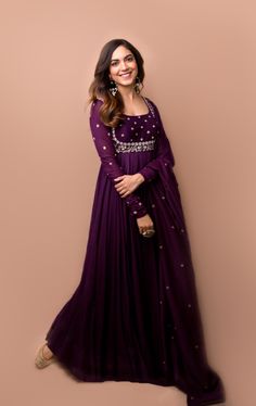 Purple Salwar Suit Party Wear, Purple Traditional Dress Indian, Purple Anarkali Suits, Purple Traditional Dress, Purple Ethnic Wear, Anarkali Suits Designer Party Wear, Purple Anarkali Dress, Purple Indian Outfit, Ritu Varma