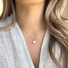 "This dainty little gold necklace features a beautiful piece of rainbow moonstone on a 14k gold filled chain (also available in sterling silver). Minimal and elegant, a wonderful piece to wear everyday! Shop my website » www.etsy.com/shop/landonlacey Love LLJ? Sign up for my newsletter for exclusive updates and deals! » www.eepurl.com/cwyDmn it's in the DETAILS . . . » 14k gold filled chain » Moonstone pendant framed in vermeil (gold over silver) » Spring ring clasp » The model is wearing this n Sterling Silver Necklace Dainty, Rainbow Moonstone Pendant, Necklace Extender, Moonstone Necklace, Moonstone Jewelry, Moonstone Pendant, Circle Necklace, Necklace Dainty, Gold Filled Chain