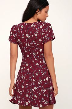 Women's Print Dresses - Floral Dresses, Plaid Dresses | Lulus.com Fall Dresses Classy, Floral Dress Short, Dahlia Dress, Outfits Church, Burgundy Floral Dress, Mitzvah Dresses, Cute Floral Dress, Dresses Knee Length, Long Floral Dress