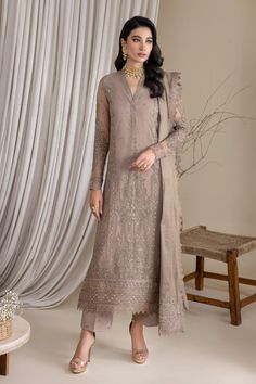 Luxury Grey Embroidered Pakistani Salwar Kameez Dupatta Suit is a beautiful attire that will give you a ravishing look on the festive occasion. Lavish designs, threads, and embellishments make this beautiful Pakistani Party Dress your foremost priority for the big day. Net Sleeves, Organza Suits, Pakistani Salwar, Raw Silk Fabric, Organza Sleeves, Net Dress, Readymade Saree, Pakistani Salwar Kameez, Chiffon Collection