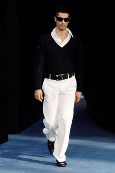 50 Outfits Your Boyfriend Would Wear if He Were as Obsessed With Chanel as You Are Men Fashion 90s, Chanel Inspired Outfit, 90s Men Fashion, Mens Runway Fashion, 90s Fashion Men, 90s Men