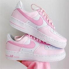 Nike Shoes Trendy, Air Force One Shoes, Custom Nike Air Force 1, Nike Shoes Women Fashion, Custom Nike Air Force, Nike Air Force 1 Custom, Air Force 1s, Nike Shoes Girls, Preppy Shoes