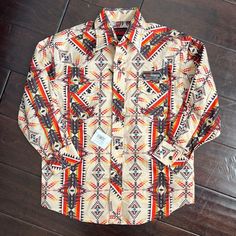 Modern Fit Snap Up Shirt In Tan Aztec Print. Pearl Snap Shirts Women Outfit Western, Multicolor Cotton Tops For Rodeo, Multicolor Casual Shirt For Rodeo, Multicolor Cotton Western Shirt, Western Button Up Shirts Woman, Pearl Snap Shirts Women Outfit, Vintage Western Fashion, Thrift Manifest, Tan Outfit