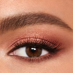 ▪Makeup Artist: Charlotte Tilbury ▪Eyeshadow Palette: Charlotte Tilbury Pillow Talk Luxury Eyeshadow Palette Eyes Contour, Luxury Eyeshadow Palette, Luxury Eyeshadow, Charlotte Tilbury Eyeshadow, Luxury Palette, Pink Eyeshadow Palette, Eye Makeup Images