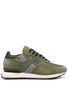 fern green panelled design suede panelling leather trim contrasting branded heel counter embroidered logo to the side logo-debossed tongue round toe branded insole fleece lining flat rubber sole Fern Green, Leather Trim, Mens Shoes Sneakers, Fern, Leather Trims, Calf Leather, Venice, Rush, Rubber Sole