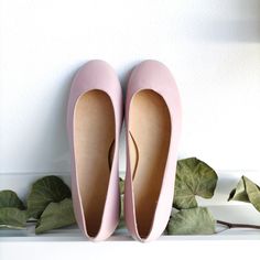 "❣ PRODUCT DESCRIPTION Blush pink Bridal Leather Ballet Flats leather custom-made and rounded toe made in Greece. These ballerina pumps are made of very soft cow leather, have leather insole with foam inside for comfort in walking, dancing, and with very soft sole non-slip. Elegant and delicate light pink ballets for wedding ceremonies. The sole is lightweight and handmade with high-durability rubber. If you are not sure about your size or need a different one, please send us a mail through the Closed Shoes, I Do Shoes, Wedding Ballet Flats, Low Block Heel Sandal, Pointy Toe Shoes, Custom Made Shoes, Ballerina Pumps, Bridal Sandals, Closed Toe Sandals