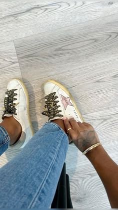 Slipper Aesthetic, Mall Outfit, Girly Pop, Rap Aesthetic, Dream Shoes, Shoe Obsession