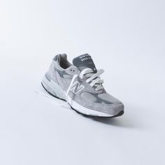 New Balance 993 - Grey / White New Balance 993, New Balance Made In Usa, Summer Set, Pig Skin, New Balance Sneaker, Woven Cotton, Cotton Lace, Panel Siding, Cotton Weaving