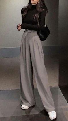 Outfit Ideas Sophisticated, Womens Outfits Business Casual, Business Casual Outfits Korean Style, Body Hiding Outfits, Fancy Buissnes Outfits, Elegant Core Outfits, Contrast Trim Outfit, Modest Pants Outfits Classy, Classy Outfit For School