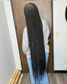 Small medium knotless Small Box Braids Knotless, Small Medium Knotless, Small Knotless, Medium Knotless, Small Box Braids, Braids Ideas, Hair Business, Long Box Braids, Pretty Braided Hairstyles