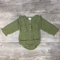 Brand New Girls Boutique Ruffle Linen Olive Green Romper. 100% Cotton. Perfect Fall Or Winter Color! Wash Separately. Dry Clean Recommended Bin26 Spring Long Sleeve Bubble Romper For Playtime, Spring Playtime Long Sleeve Bubble Romper, Spring Playtime Bubble Romper With Long Sleeves, Spring Cotton Bubble Romper With Ruffle Sleeves, Long Sleeve Bubble Romper For Spring Playwear, Green Bubble Romper With Ruffles For Playtime, Green Ruffled Bubble Romper For Playtime, Cotton Bubble Romper With Ruffles For Playtime, Cotton Bubble Romper With Ruffle Sleeves