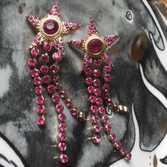 Brand New Item Without Original Packaging. Gorgeous, Fun And Unique Free People Pink Galaxy Fringe Earrings. They Look Like Star Jellyfish! Mixed Gold Alloy With Embedded Fuchsia Rhinestones. Beautiful Movement On The Fringe. Lightweight. Post Backs. 2.5” Length All Jewelry In My Closet Is Zinc And Nickel Free. Tags Free People Anthropologie Zara Madewell J. Crew Urban Outfitters Modcloth Betsey Johnson Dolls Kill Verameat Joy Dravecky Boho Gypsy Witchy Tarot Celestial Crystal Moon Pagan Mystic Pink Drop Crystal Earrings For Pierced Ears, Pink Single Earring For Party, Pink Crystal Dangle Earrings With Ear Wire, Pink Party Earrings With Ear Wire, Single Pink Crystal Drop Earrings, Pink Dangle Jewelry For Party, Pink Crystal Single Earring For Gift, Pink Crystal Drop Earrings For Party, Pink Jewelry With Matching Earrings For Party