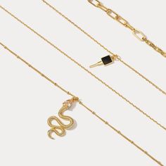 Plating: 18K Gold Materials: 18K Gold on Brass Measurements: Length: 22.44"(57cm) + Extender: 2.17"(5.5cm) Pendant Size: 1.18"(30mm)*0.59"(15mm) Weight: 18.33g Key Necklace Gold, Necklace Gold Diamond, Astrology Jewelry, Cat Pendant Necklace, Unique Gift Wrapping, Cat Ring, Horses Pendant, Bee Necklace, Bee Earrings