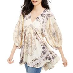 Nwt Free People Girl Talk Boho Festival Tunic Top, Size Small, Yellow. Gorgeous Top Brand New With Tags. Laying Flat Armpit To Armpit Measures Approx 19.5 Inches. Shoulder To Hem Measures Approx 31 Inches. No Flaws. Fast Shipper, High Rated Seller. #Freepeople #Tunic #Top 0.75 Lb A1 Romantic Tops, Tunic Designs, Flowy Tunic, Free People Tunic, Tie Neck Tops, Boho Girl, Printed Tunic Tops, Festival Tops, Girl Talk