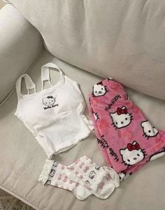 Hello Kitty Pyjamas Pants, Outfits For Sleep, Sanrio Sweatpants, Ropa Hello Kitty, Pj Pants Outfit, Hello Kitty Pj Pants, Cute Pj Pants, Hello Kitty Sweatpants, Hello Kitty Outfits