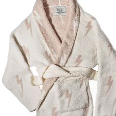 Introducing the Local Beach Luxe Robe featuring soft and incredibly cozy plush microfiber. Fit is long with center tie. 100% Feather Knit construction with an ultra soft hand. Perfect for home, travel, and beyond. Cozy up and stay warm with the softest robe ever.  100% Polyester Microfiber XS/SM:  38.5in" from top of s Cute Bath Robe, Cozy Super Soft Robe For Loungewear, Cozy Robe For Loungewear, Cozy Super Soft Winter Robe, Cozy Winter Robe, Super Soft, Cozy Winter Robe Super Soft, Cozy White Robe For Winter, Cozy White Winter Robe, Soft Robes