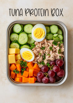 Tuna Protein Box with tuna salad, hard-boiled egg, cheese cubes, red grapes, chopped parsley, and sliced cucumbers and carrots Protein Lunchables, Lunchables For Adults, Healthy Lunchables, Natural Meals, Protein Meal Prep Ideas, Portable Meals, Bento Box Lunch For Adults, Healthy Lunch Prep, Tuna Protein