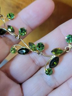 Green Rhinestone Leaf Cluster Statement Necklace Adjustable 15.5" to 18.5" Long | eBay Contemporary Costumes, Antique Inspiration, Fashion Jewelry Necklaces, Costume Jewelry, Fashion Watches, Cool Things To Buy, Decorative Accessories, Jewelry Watches, Statement Necklace