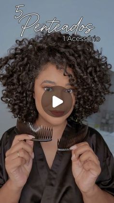 Upstyle Curly Hair, Hair Accessories For Short Curly Hair, Curly Hair Upstyles, Half Up Half Down Curly Hair Short, Natural Curly Hair Bun, Short Naturally Curly Hair Styles, Half Up Curly Hairstyles, Short Curly Hair Updo, Side Curly Hairstyles