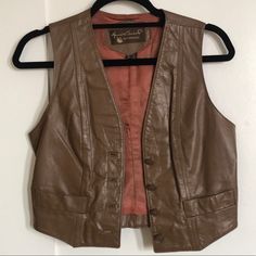 100% Genuine Leather Vest. Amazing Condition. Never Worn. No Flaws. Unsure What Band This Is. Casual Leather Vest For Spring, Brown Leather Spring Vest, Brown Leather Vest For Spring, Classic Brown Vest For Spring, Casual Leather Vest For Fall, Leather Vest Women, Brown Leather Vest, Vest Women, Gloria Vanderbilt