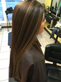 Sunkissed caramel highlights - #caramel #highlights #sunkissed - #caramel #highlights #sunkissed Caramel Hair Highlights, Rambut Brunette, Brunette Hair With Highlights, Dark Hair With Highlights, Brown Hair With Blonde Highlights, Caramel Highlights, Brown Hair Balayage, Dark Brown Hair Color, Hair Color Highlights